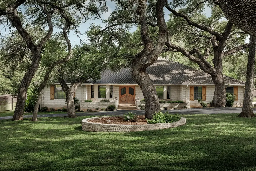 9279 Garden Ridge Drive, San Antonio