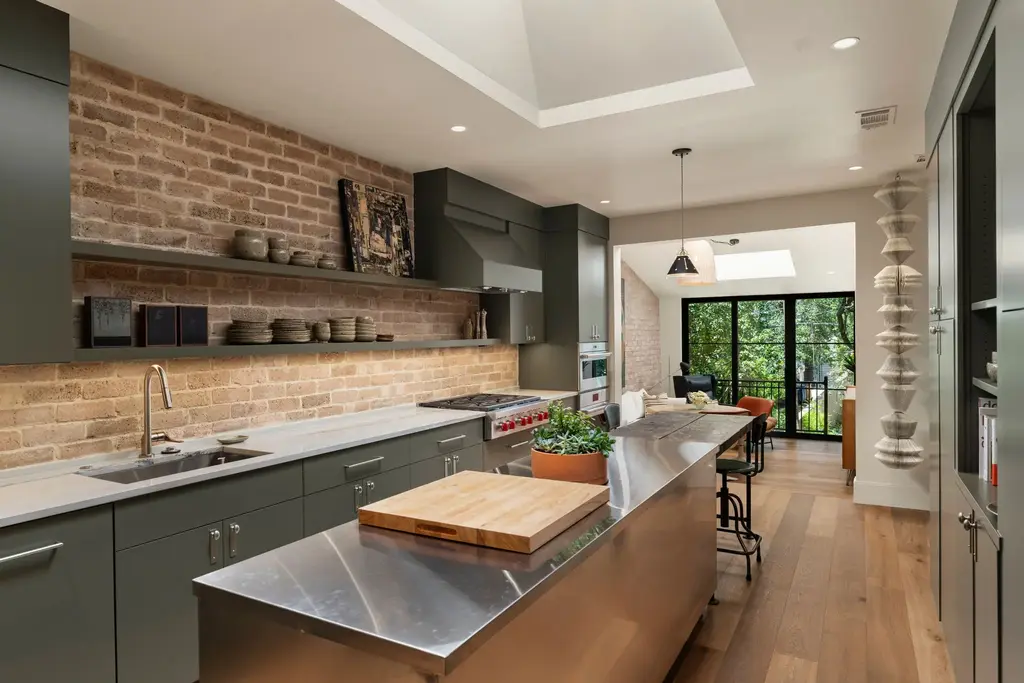 3216 Tarryhollow Drive, Austin