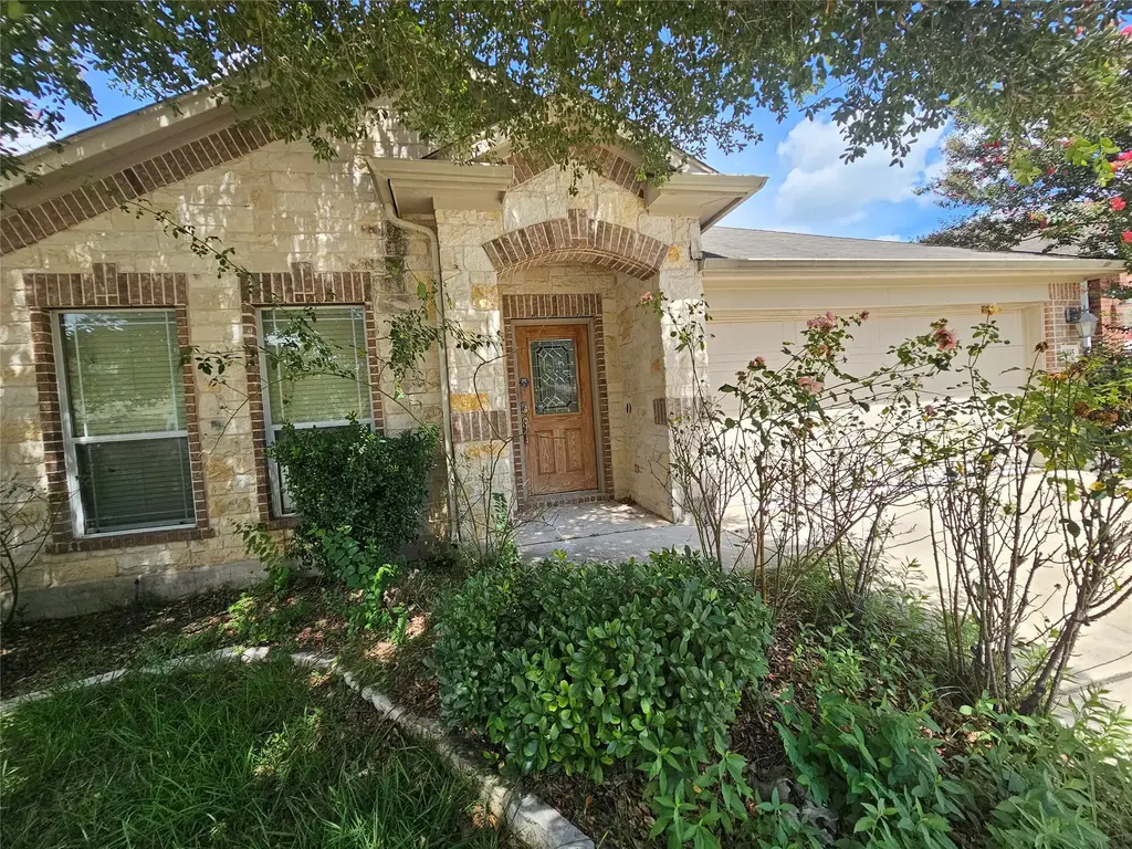 2035 Intrepid Drive, Buda