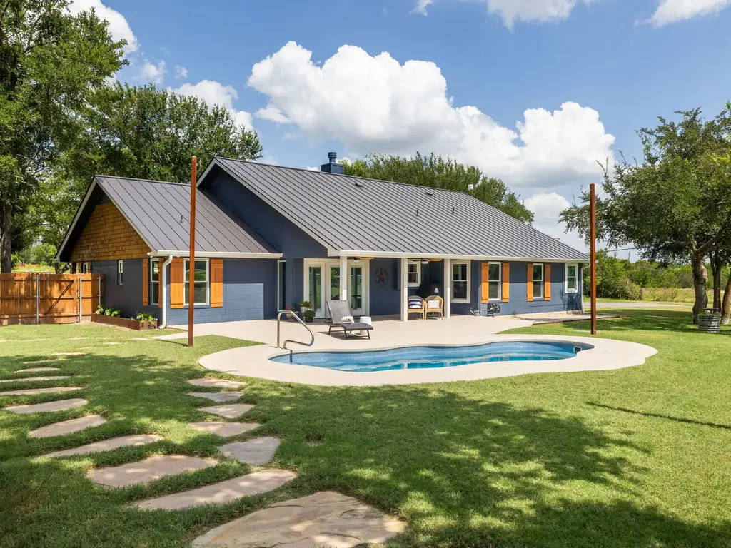 3001 County Road 255, Georgetown