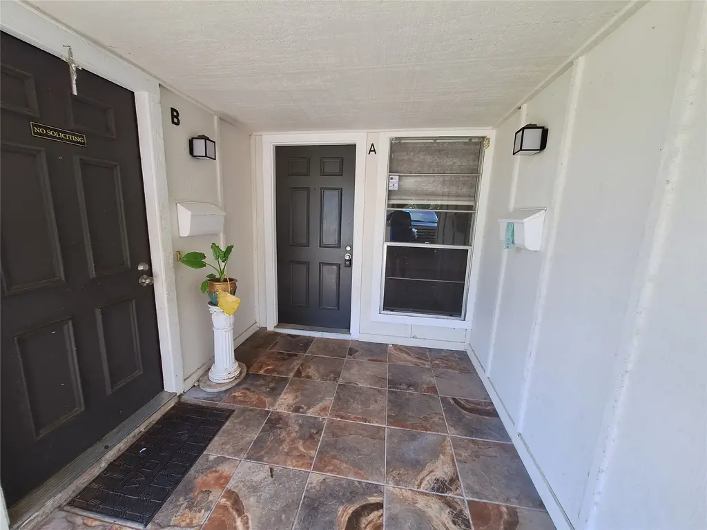 1200 Inland Green A, Austin