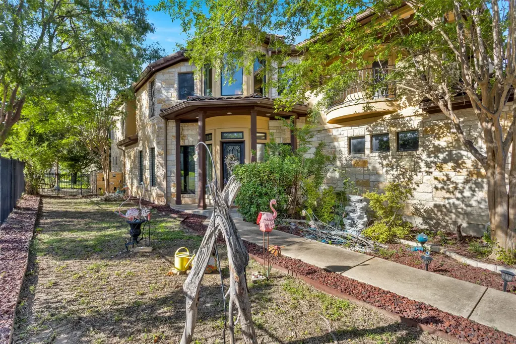1 Treehaven Lane, The Hills