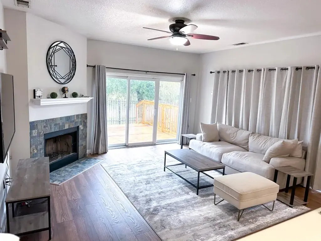 11321 Avering Lane, Austin