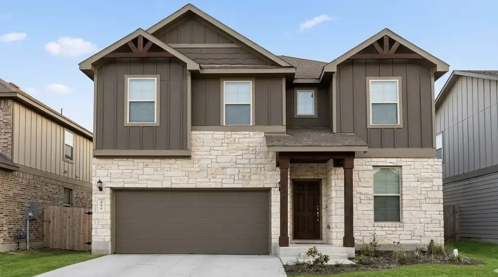 404 Purple Heart Drive, Buda
