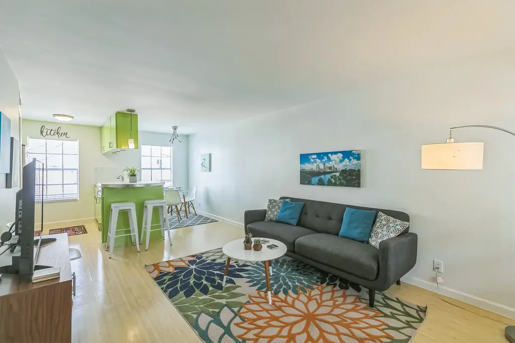 300 Crockett Street 210, Austin