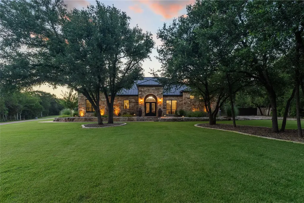 8184 Fm 2843, Salado