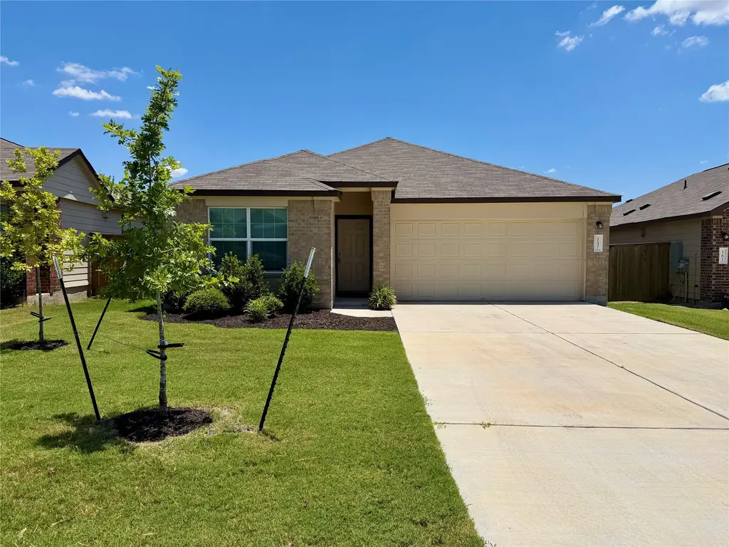 157 Perfect World Loop, Jarrell