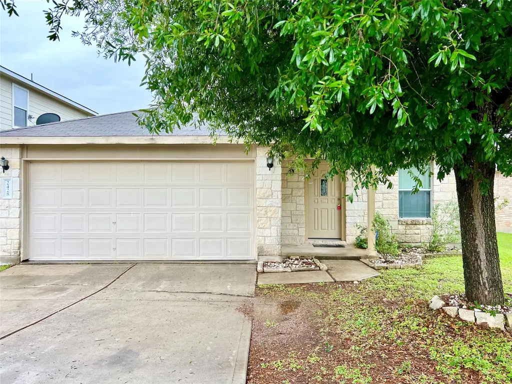 2428 Green Meadows Lane, Buda