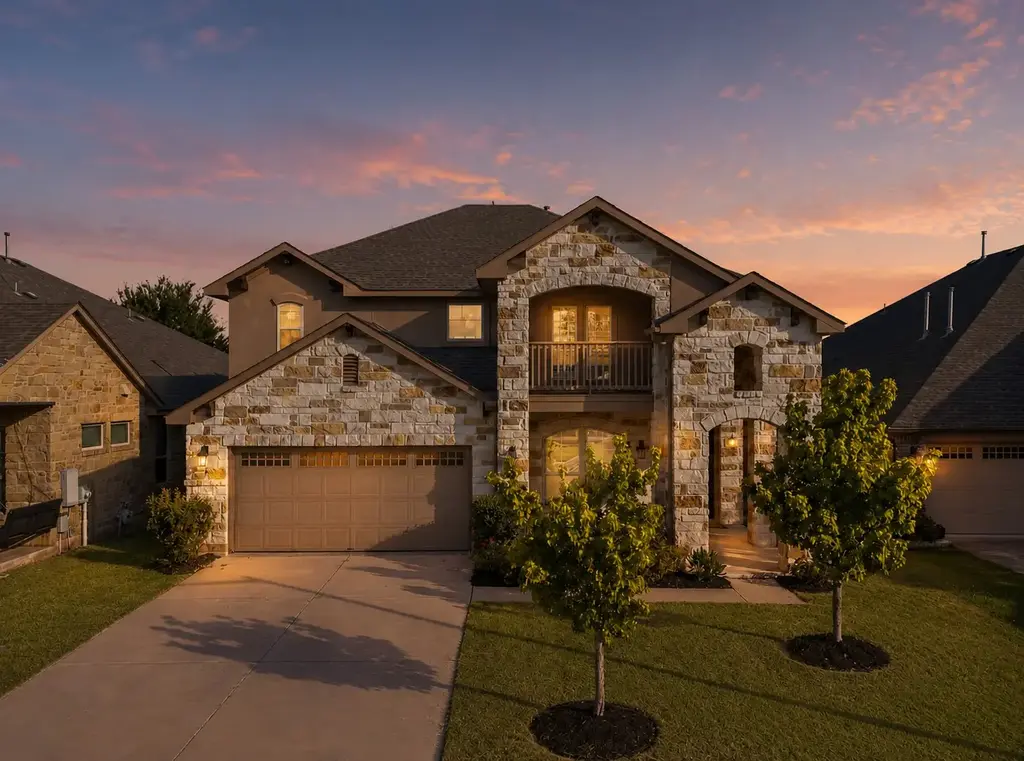 2400 Leonards Pass, Leander