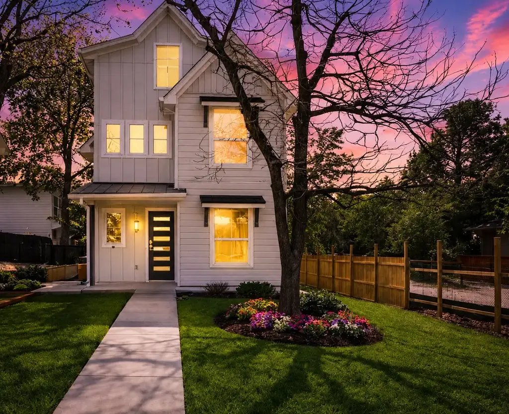 2301 E 10th Street, Austin