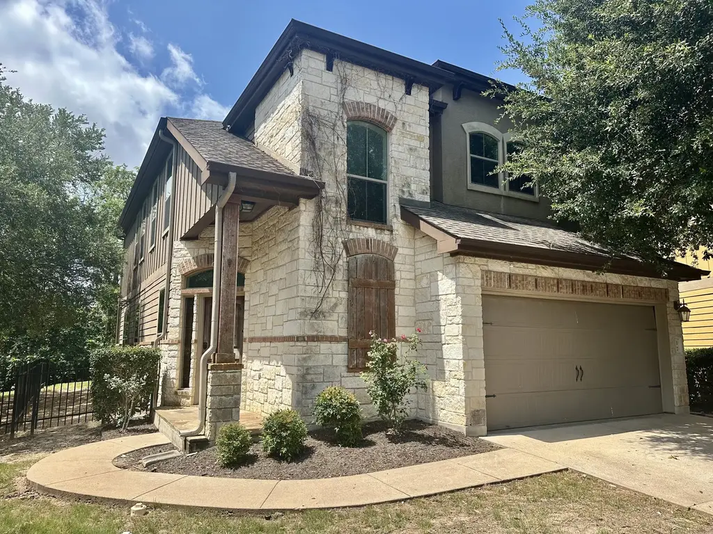 7233 Menchaca Road 17, Austin