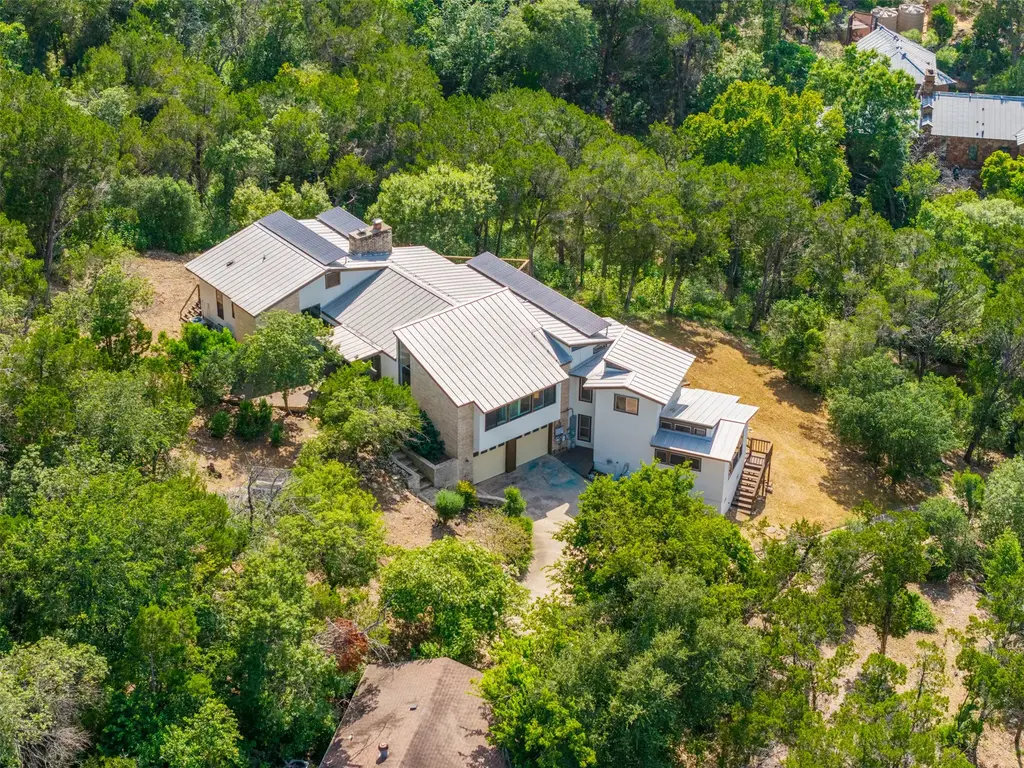 709 Lost Canyon, West Lake Hills