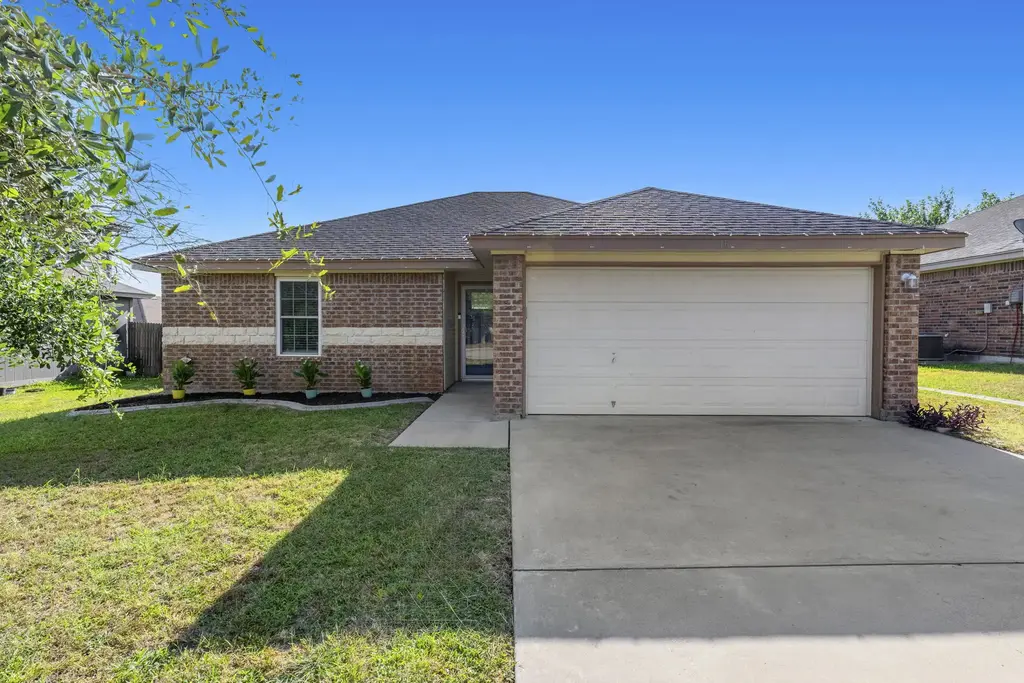 116 Soapstone Drive, Jarrell