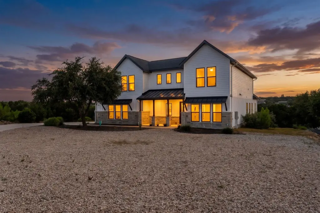 1153 Hidden Forest, Canyon Lake