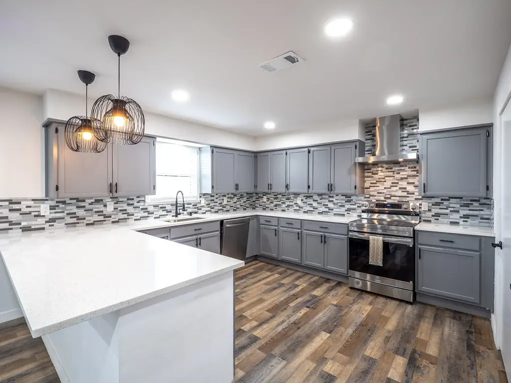375 Brown Road, McDade