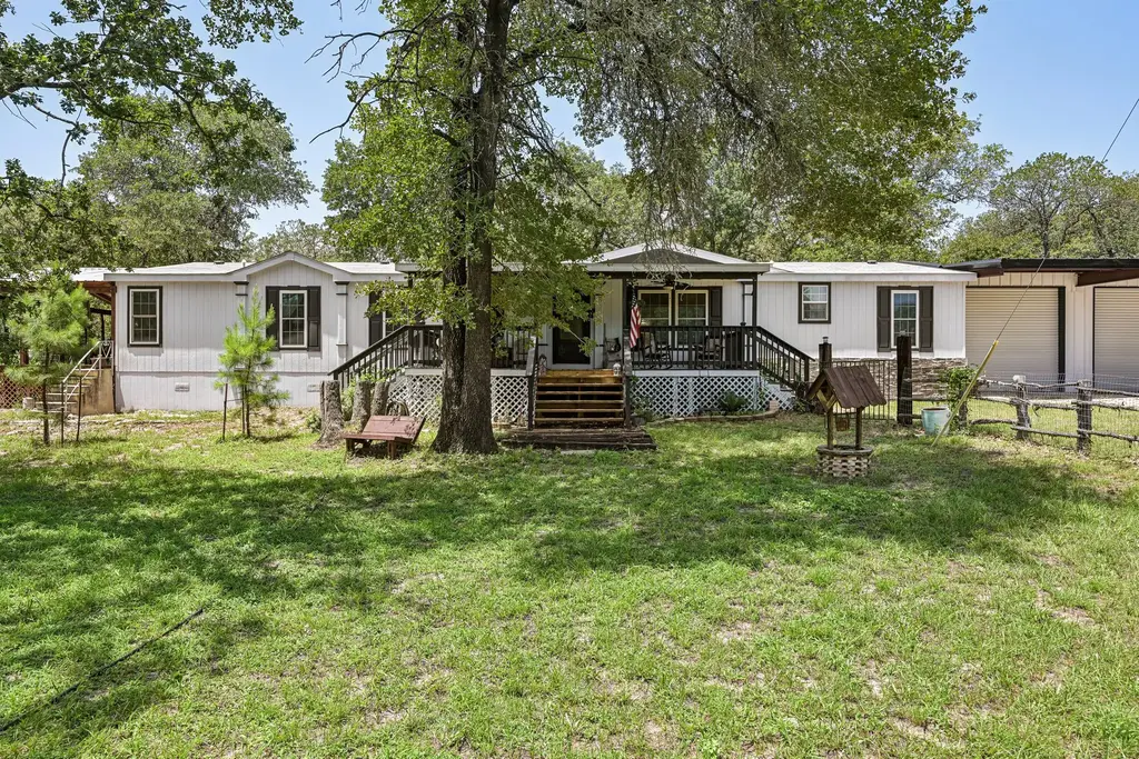 541 Hidden Oaks Drive, Elgin