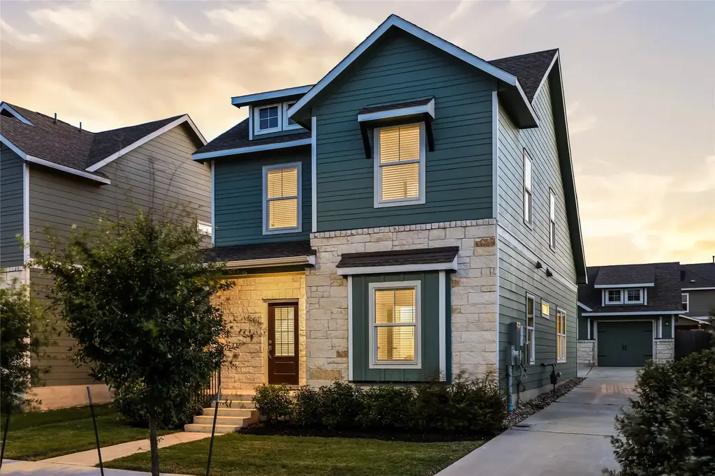 1337 Weatherford Lane, Leander