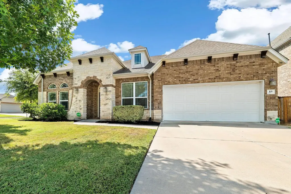 101 Canyon Lake Lane, Georgetown