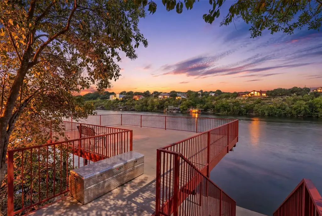 420 Los Escondidos, Marble Falls