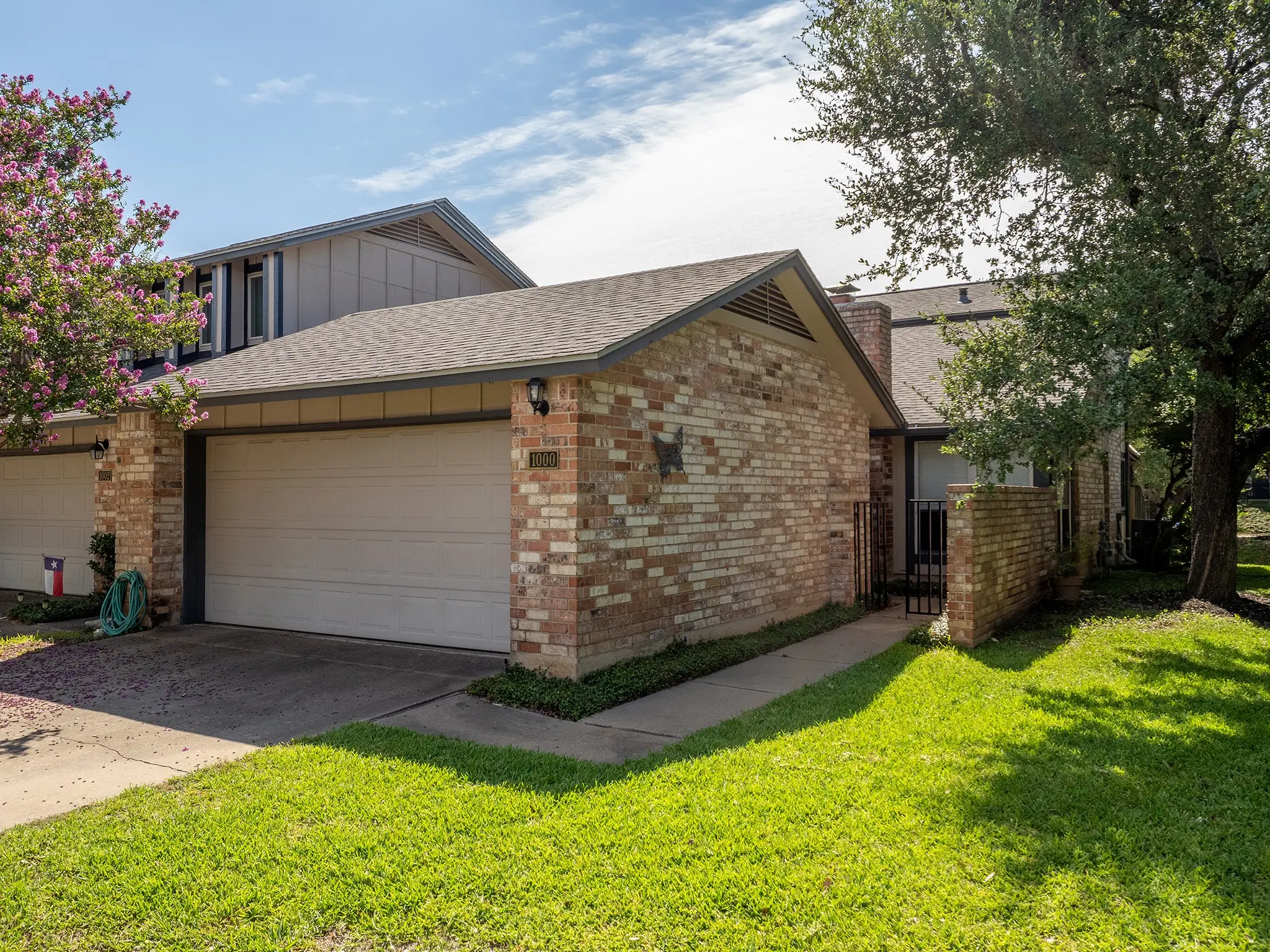 Photo of Listing #4615571