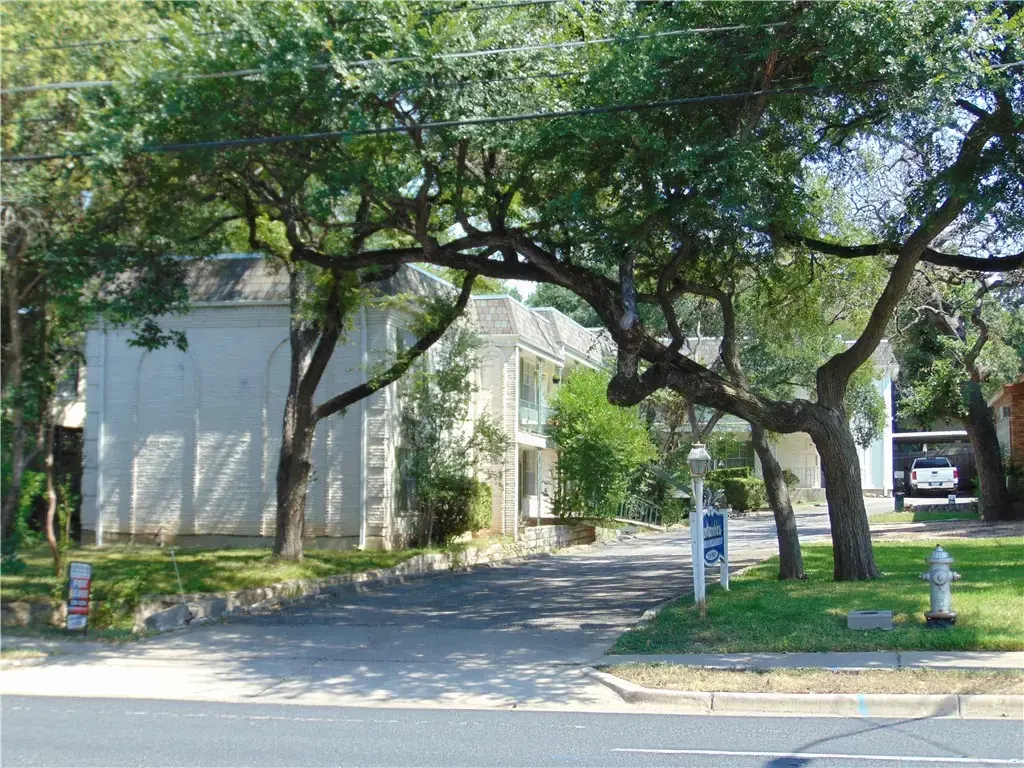 2516 Enfield Road 101, Austin