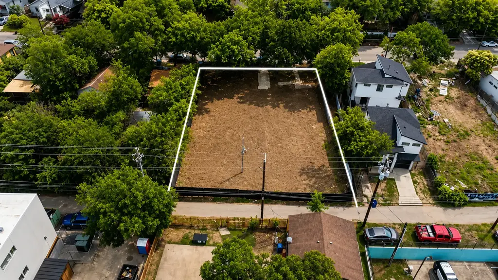 2101 E 8th Street, Austin