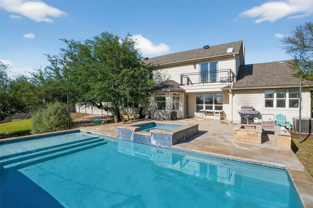 13624 Trautwein Road, Austin
