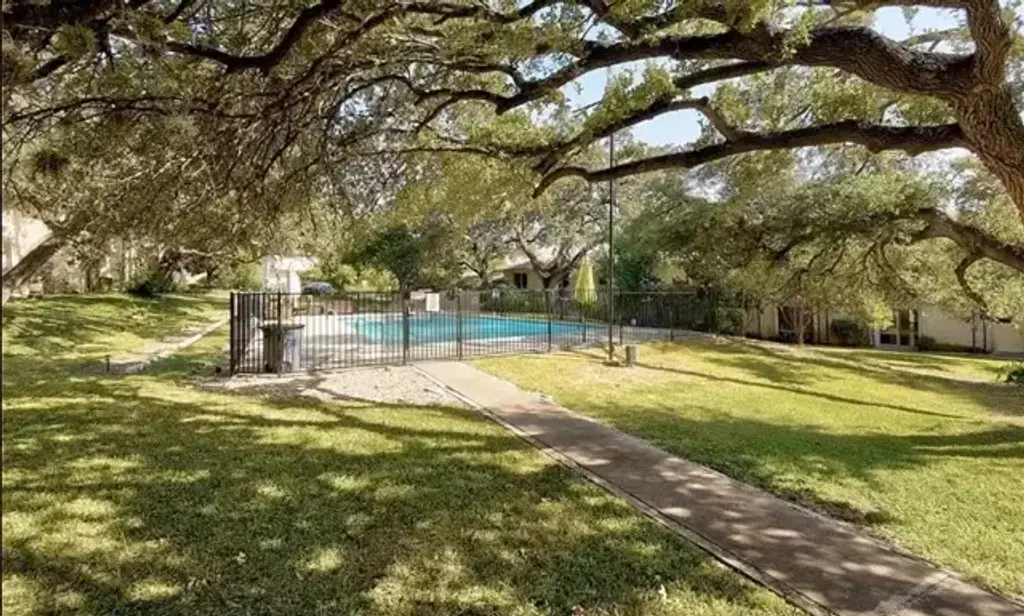 5332 Balcones Drive D, Austin