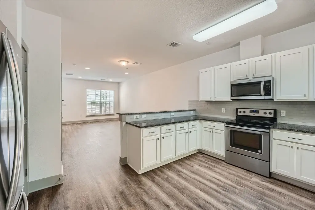 12264 Abbey Glen Lane, Austin
