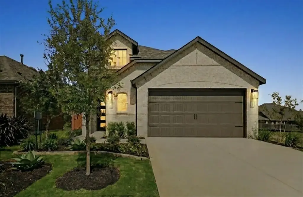 200 Bay Breeze Drive, Kyle