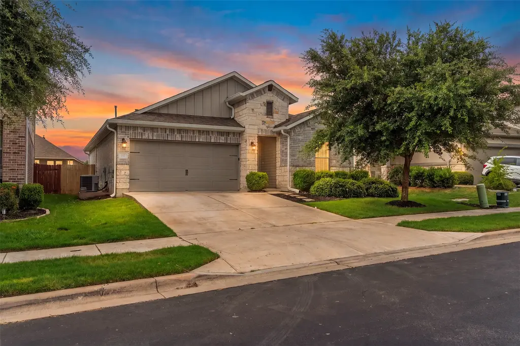 217 Spanish Foal Trail, Georgetown