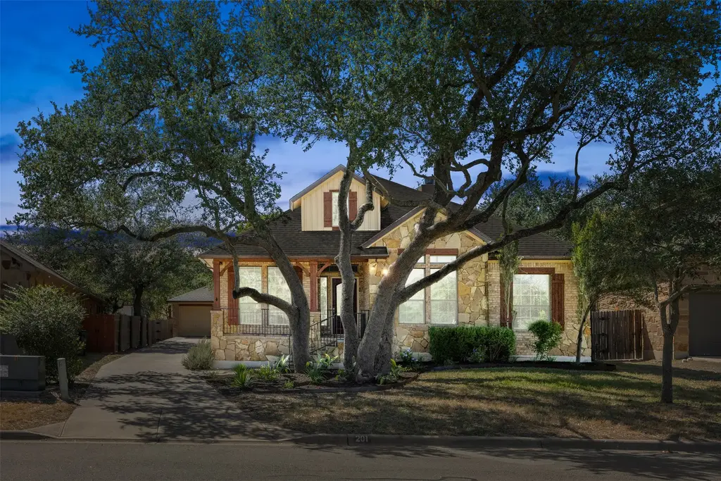 201 Saint Richie Lane, Austin
