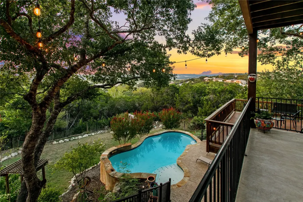 21010 N Ridge Street, Lago Vista