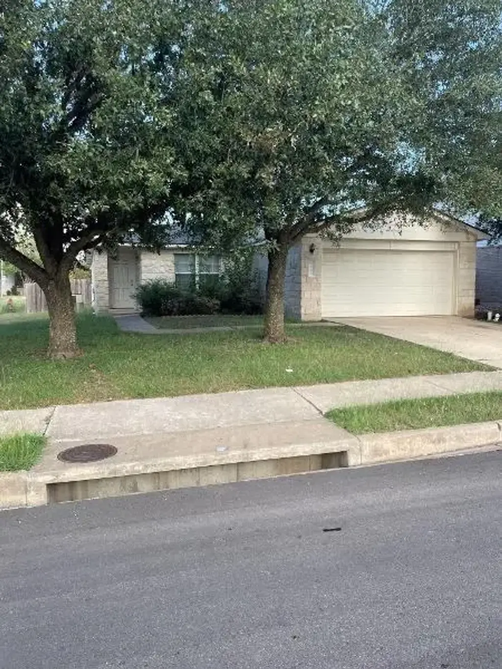 1200 Hughmont Drive, Pflugerville