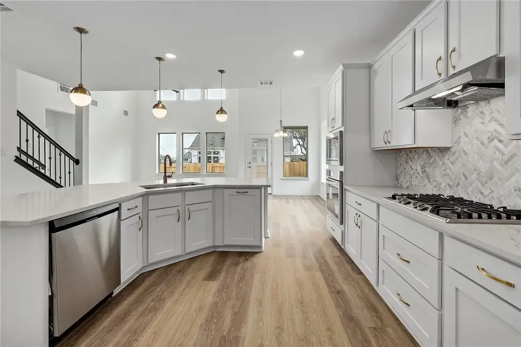 1212 Truscon Path, Leander