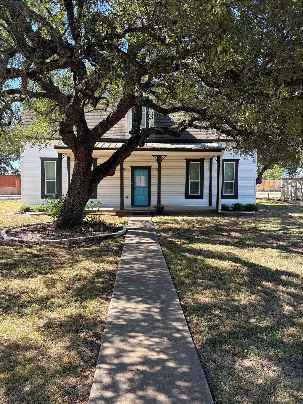 703 E Fm 243, Bertram