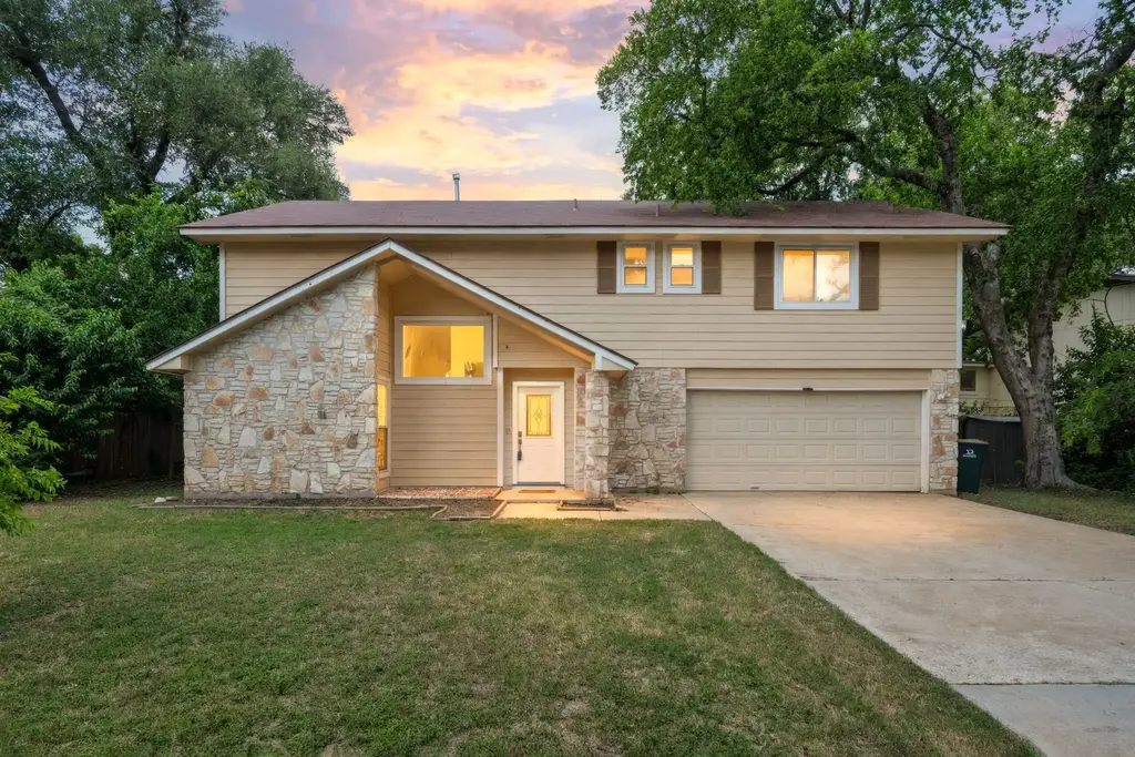 12410 Burlywood Trail, Austin