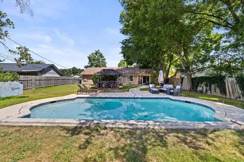9513 Braeburn Glen, Austin