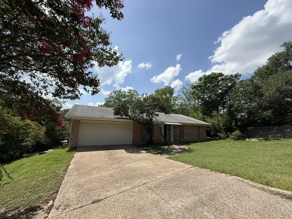 5906 Mountainclimb Drive, Austin