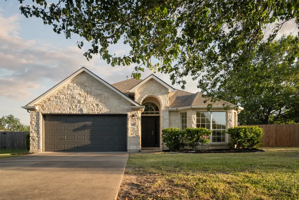 209 Jockey Bluff Cove, Austin