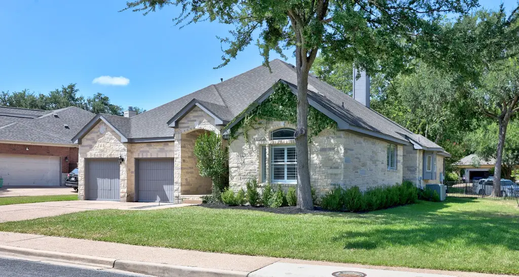 4801 Interlachen Lane, Austin