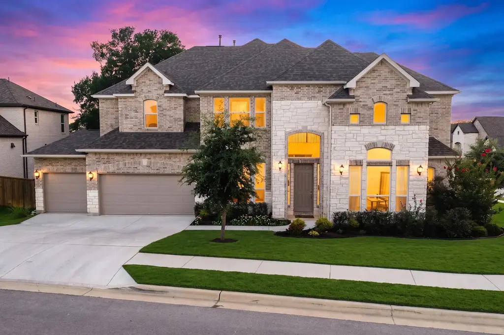 351 Pigeon River Road, Kyle