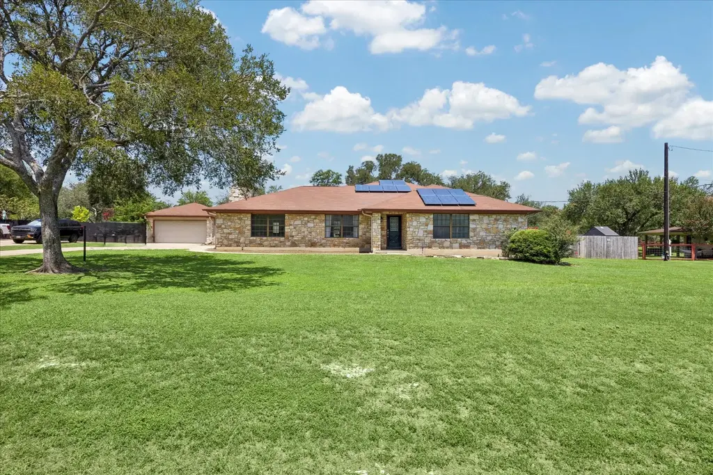 208 Maple Drive, Mountain City