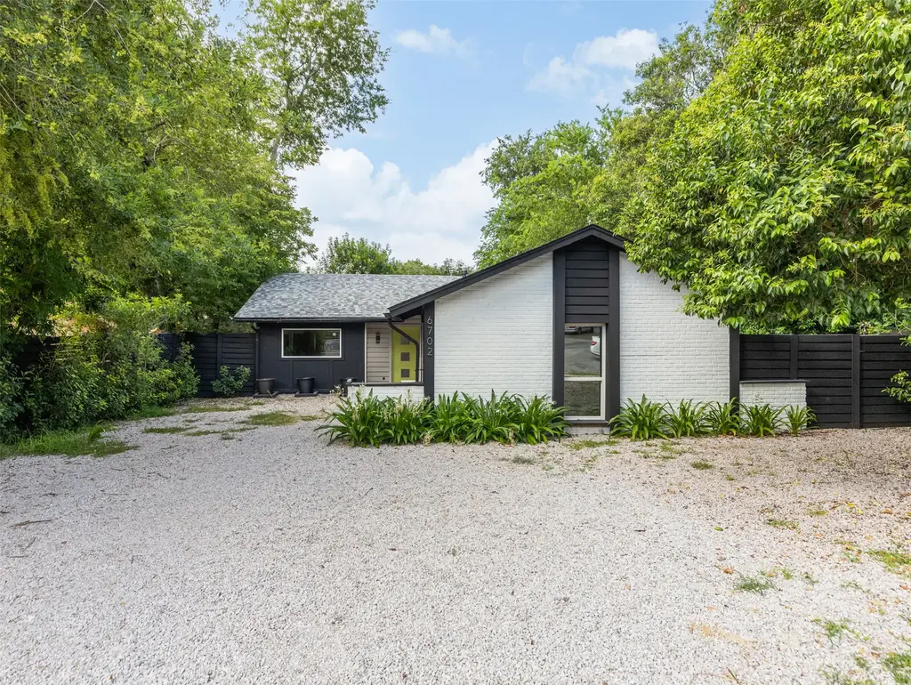 6702 Rockridge Court, Austin