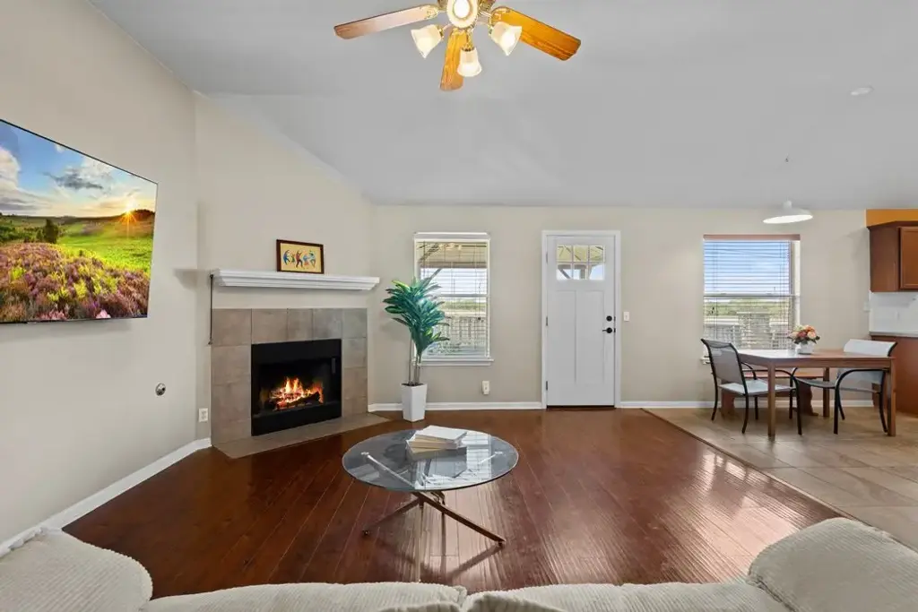 752 Atlantis, Kyle