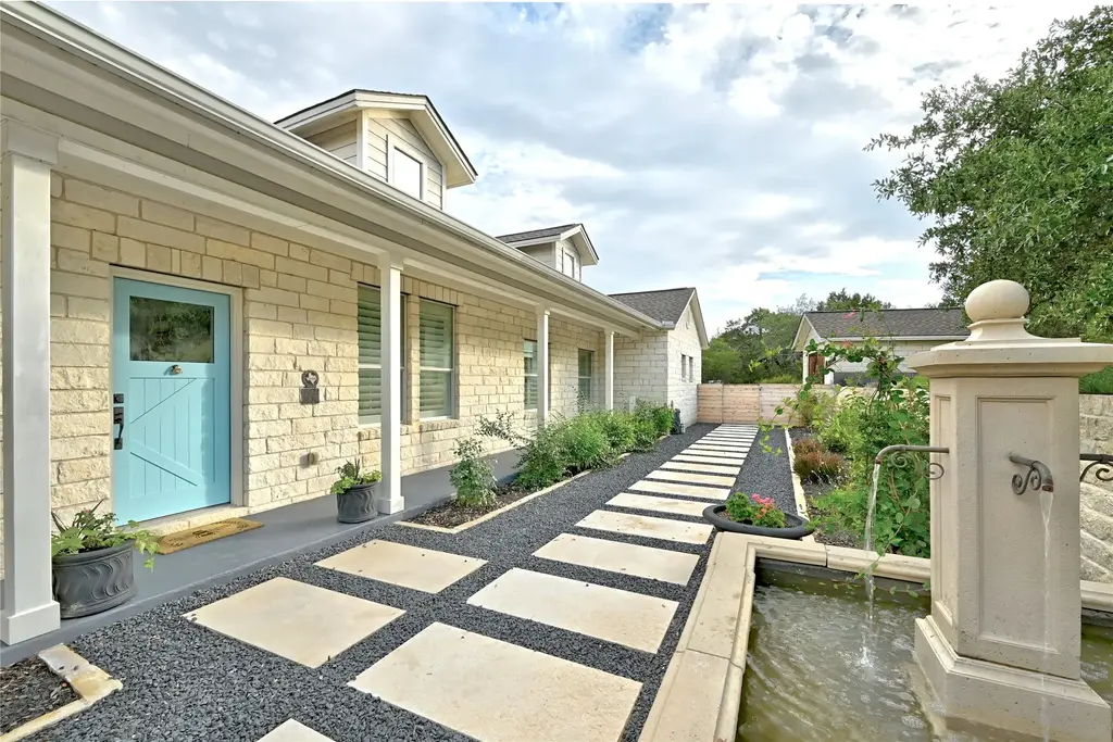 4115 Noon Day Cove, Spicewood