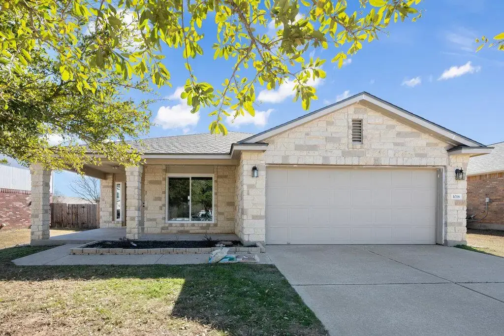 1016 Flanagan Drive, Leander