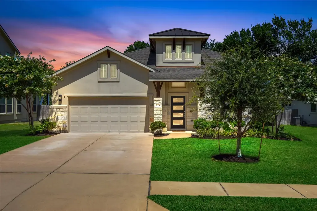 924 Centerra Hills Circle, Round Rock