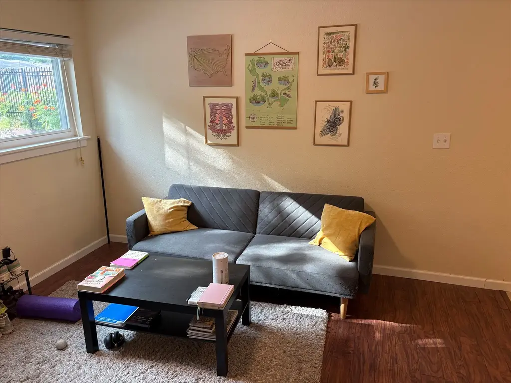304 E 33rd Street 9, Austin