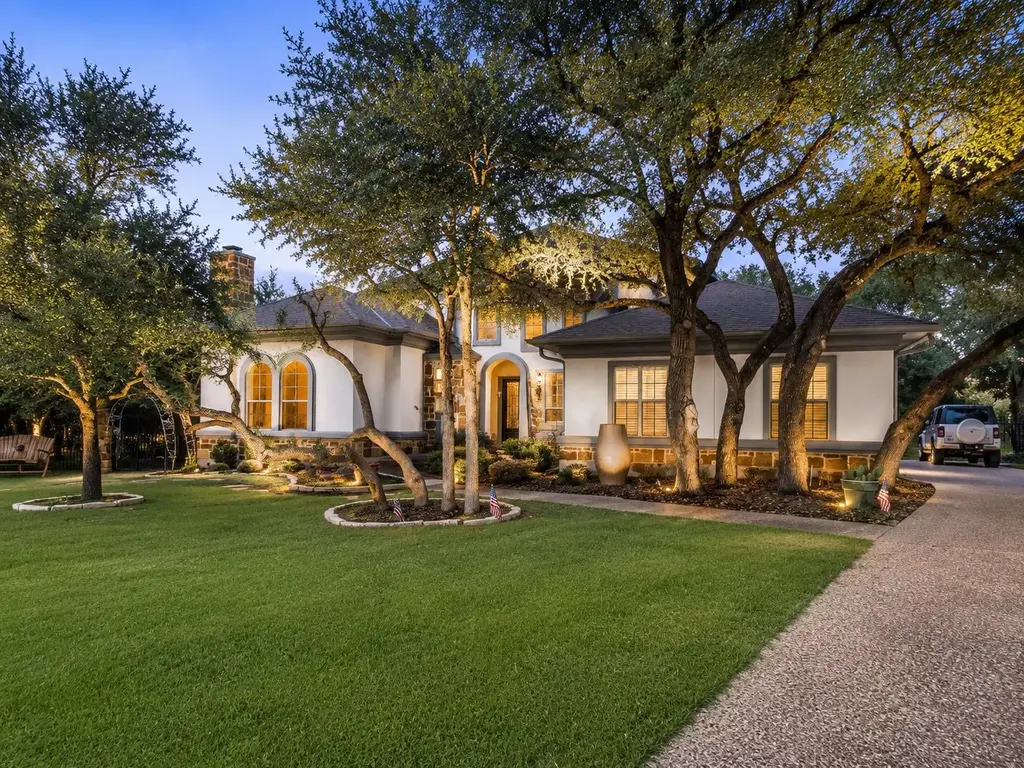 1011 Kieran Cove, Georgetown